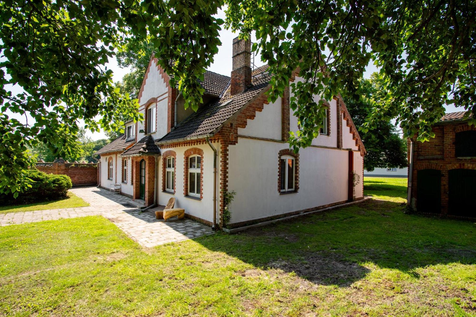 Sommer Linden Deyelsdorf